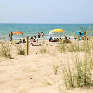 camping-3-estrellas.catalonia-hotels.com/