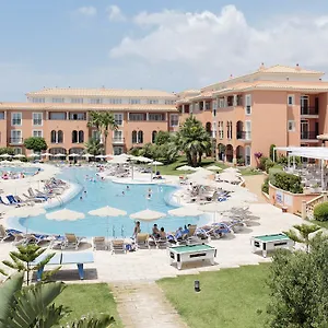 **** Aparthotel Grupotel Macarella & Spain